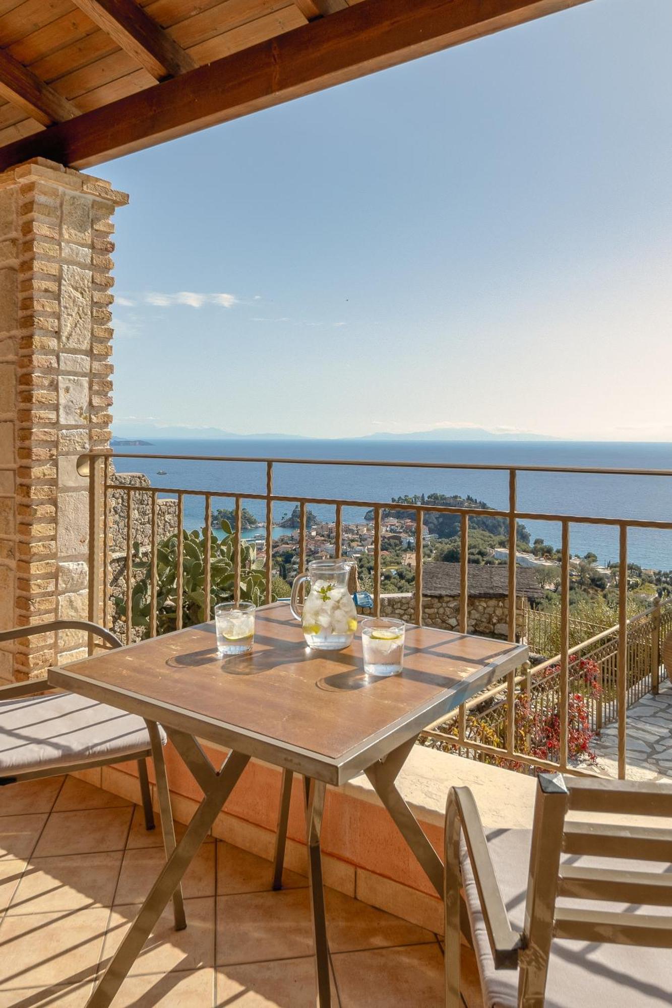 Apolis Villas & Suites Resort Parga Exterior photo