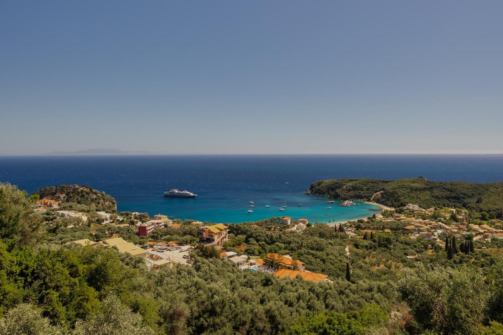 Apolis Villas & Suites Resort Parga Exterior photo