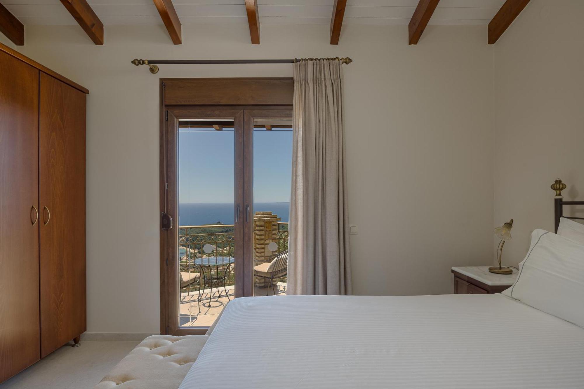 Apolis Villas & Suites Resort Parga Exterior photo